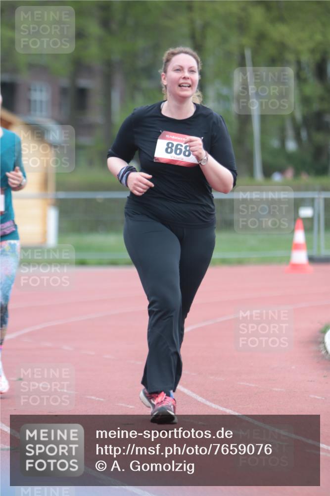 13.04.2025 - Hammer Lauf A. Gomolzig http://msf.ph/oto/7659076 13.04.2025 10:20:01 Ziel 321, 868, 1860 meine-sportfotos.de