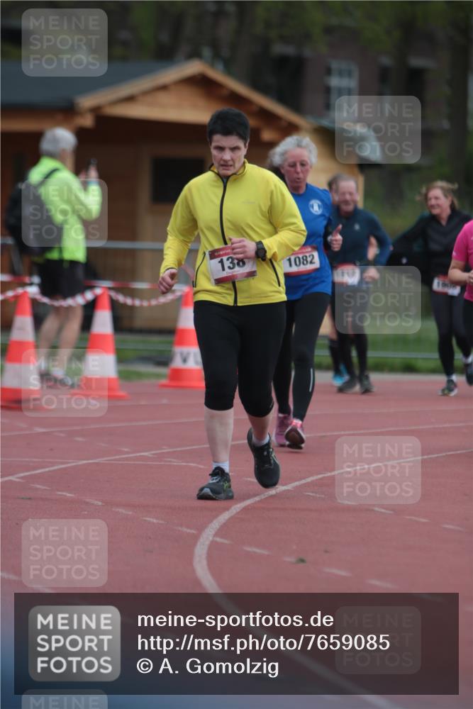 13.04.2025 - Hammer Lauf A. Gomolzig http://msf.ph/oto/7659085 13.04.2025 10:20:12 Ziel 138, 204, 1082 meine-sportfotos.de