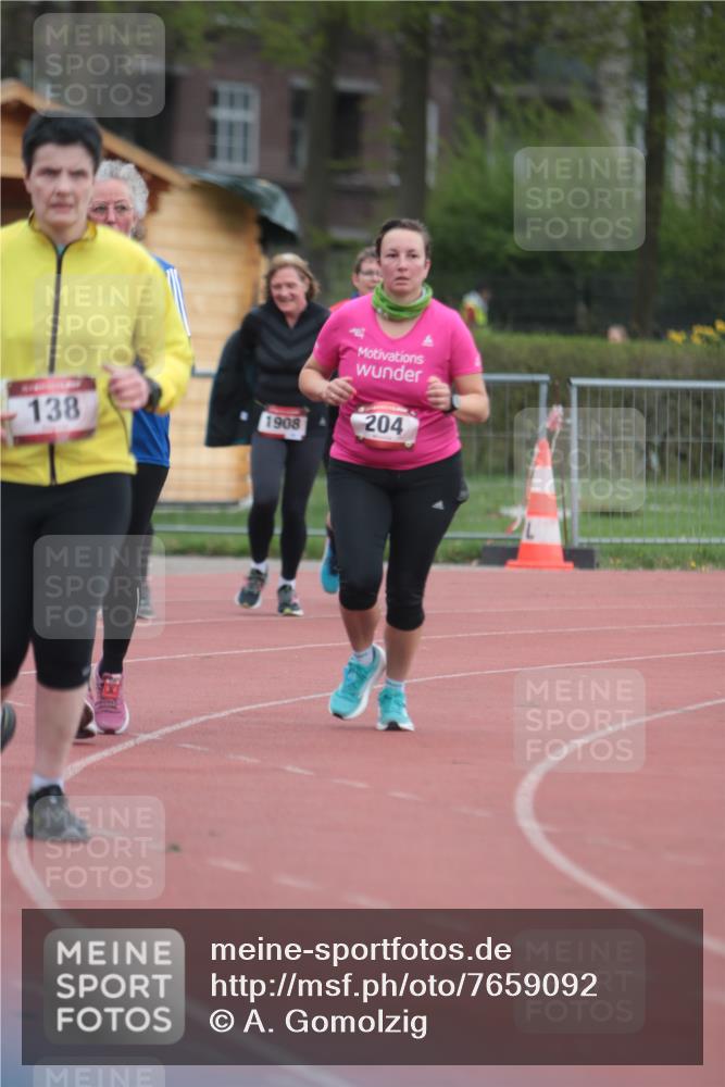 13.04.2025 - Hammer Lauf A. Gomolzig http://msf.ph/oto/7659092 13.04.2025 10:20:14 Ziel 138, 204, 1082 meine-sportfotos.de