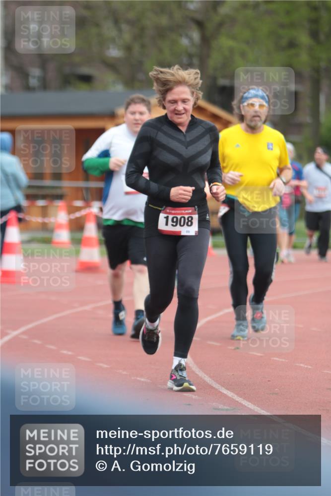 13.04.2025 - Hammer Lauf A. Gomolzig http://msf.ph/oto/7659119 13.04.2025 10:20:25 Ziel 281, 347, 351, 583, 1732, 1733, 1908, 1910 meine-sportfotos.de