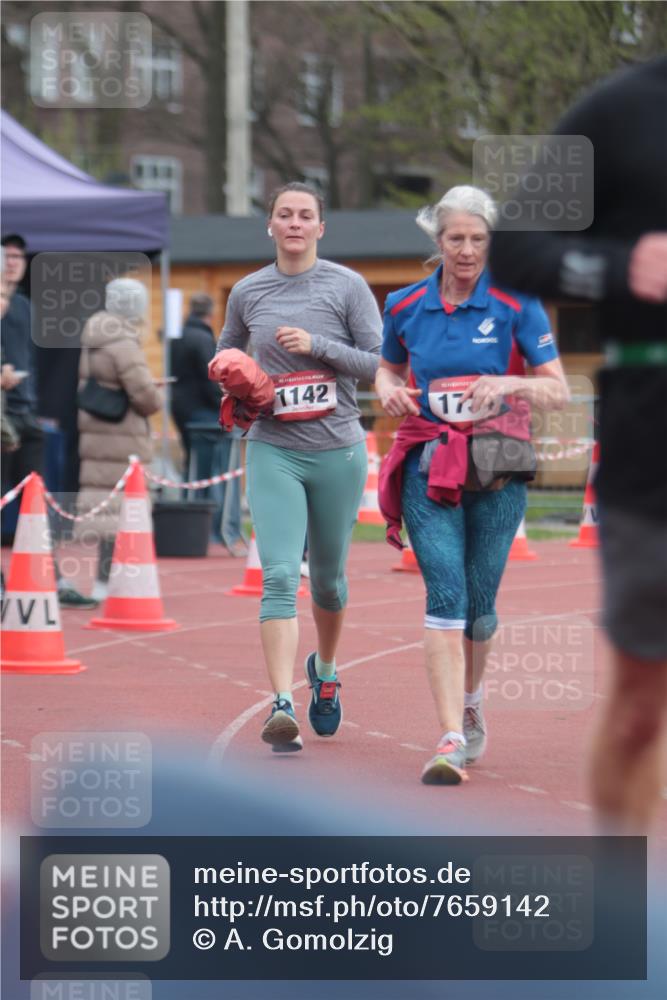13.04.2025 - Hammer Lauf A. Gomolzig http://msf.ph/oto/7659142 13.04.2025 10:20:35 Ziel 347, 583, 1142, 1269, 1270, 1734, 1767 meine-sportfotos.de