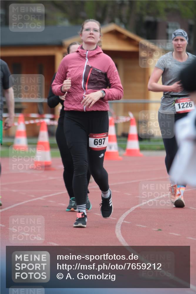 13.04.2025 - Hammer Lauf A. Gomolzig http://msf.ph/oto/7659212 13.04.2025 10:21:18 Ziel 265, 266, 697, 703, 1226 meine-sportfotos.de