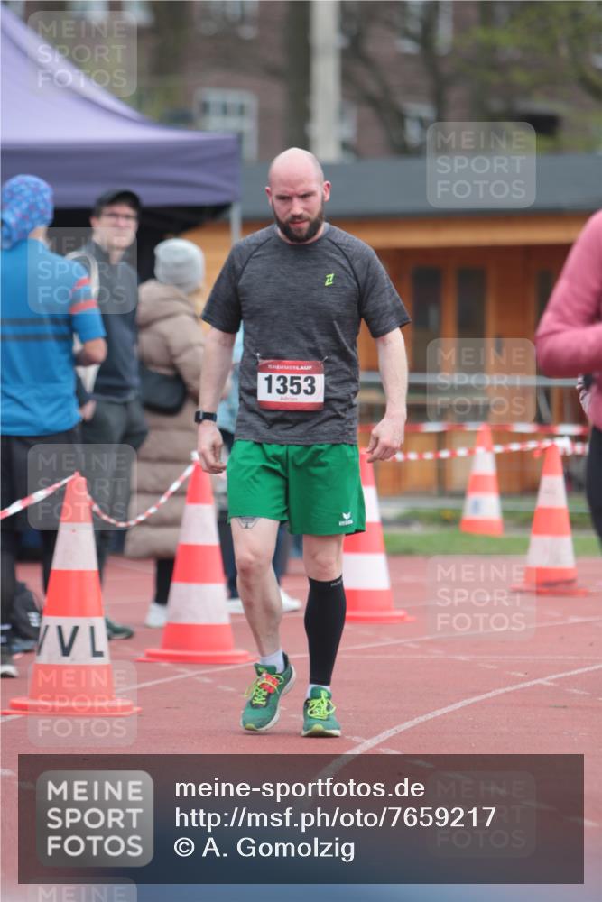 13.04.2025 - Hammer Lauf A. Gomolzig http://msf.ph/oto/7659217 13.04.2025 10:21:20 Ziel 265, 266, 697, 703, 1226 meine-sportfotos.de