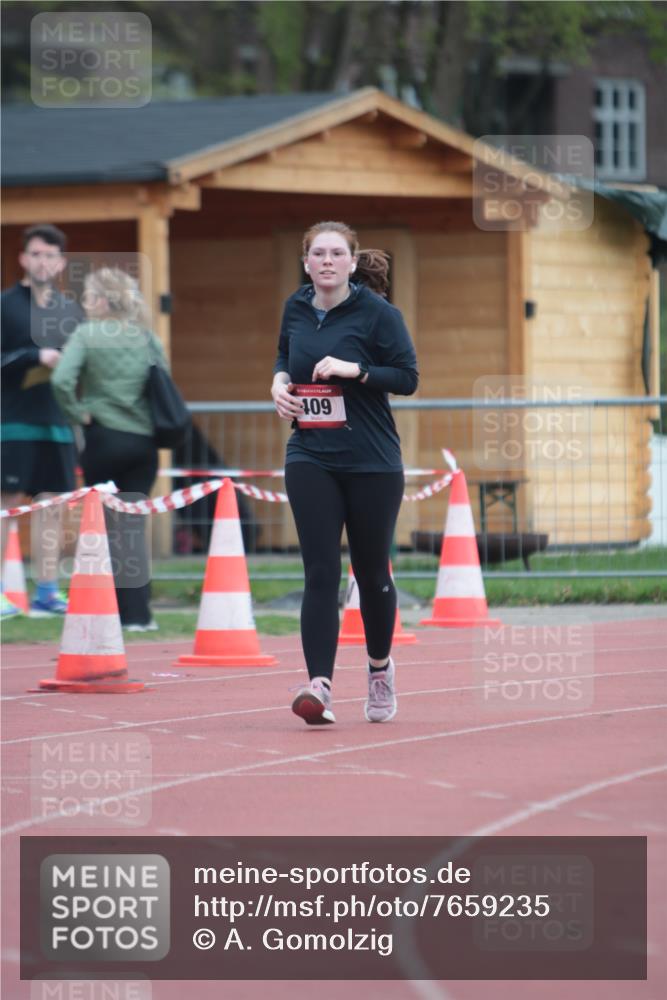 13.04.2025 - Hammer Lauf A. Gomolzig http://msf.ph/oto/7659235 13.04.2025 10:21:49 Ziel 409 meine-sportfotos.de