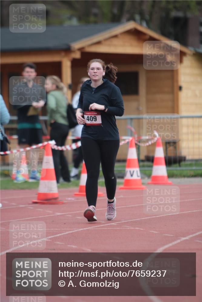 13.04.2025 - Hammer Lauf A. Gomolzig http://msf.ph/oto/7659237 13.04.2025 10:21:50 Ziel 409 meine-sportfotos.de