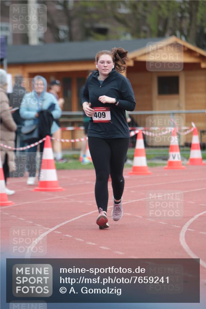 13.04.2025 - Hammer Lauf A. Gomolzig http://msf.ph/oto/7659241 13.04.2025 10:21:53 Ziel 409 meine-sportfotos.de