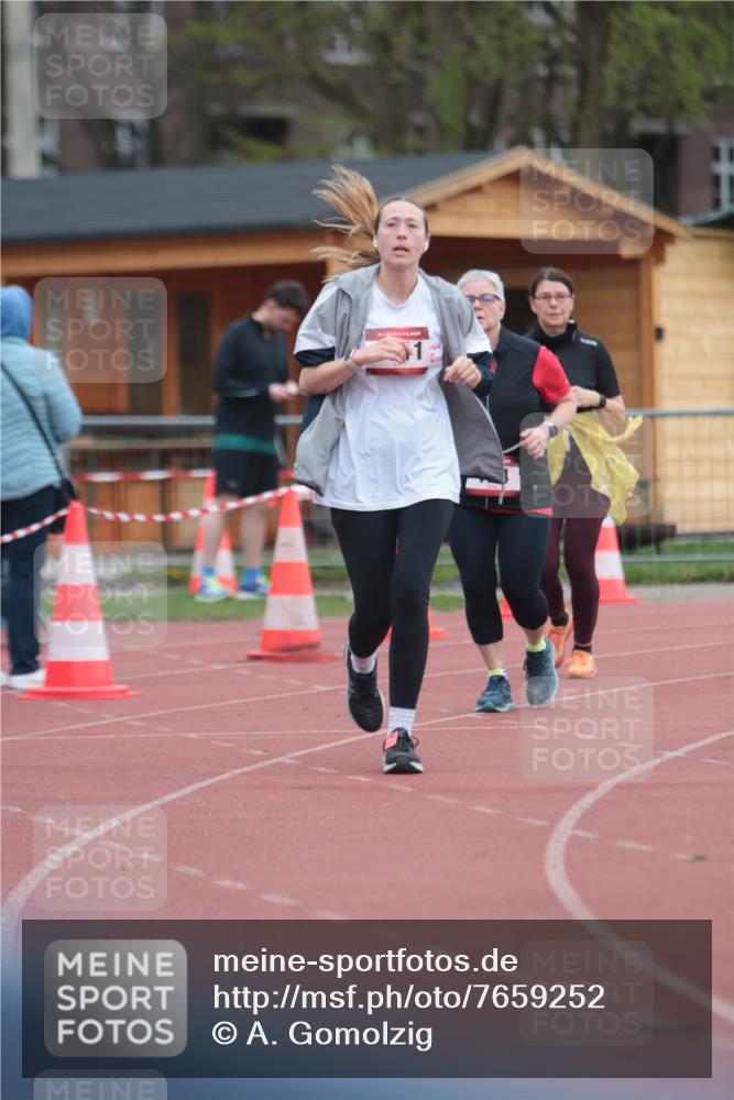 13.04.2025 - Hammer Lauf A. Gomolzig http://msf.ph/oto/7659252 13.04.2025 10:21:59 Ziel 124, 905, 1011, 1227 meine-sportfotos.de