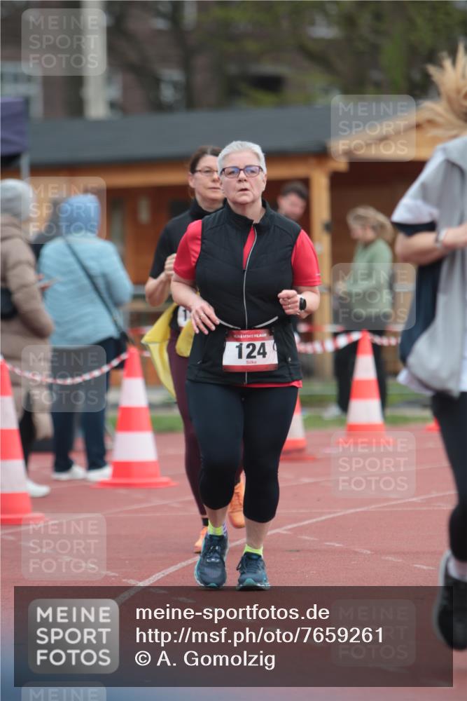 13.04.2025 - Hammer Lauf A. Gomolzig http://msf.ph/oto/7659261 13.04.2025 10:22:03 Ziel 124, 905, 1011, 1227 meine-sportfotos.de