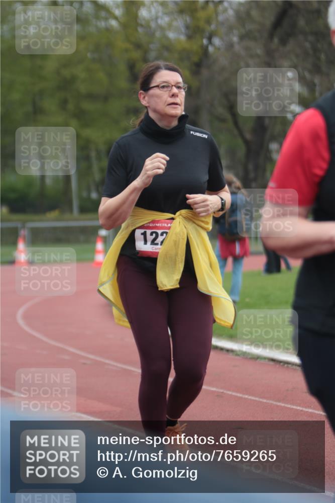 13.04.2025 - Hammer Lauf A. Gomolzig http://msf.ph/oto/7659265 13.04.2025 10:22:09 Ziel 905, 1227 meine-sportfotos.de