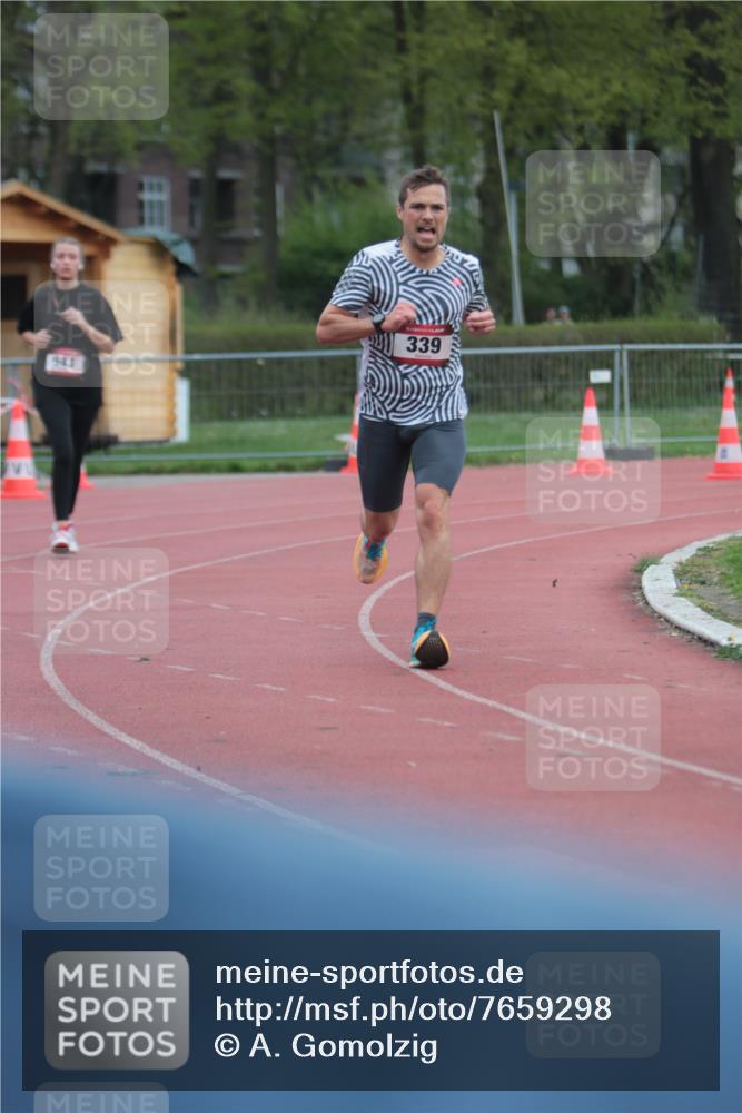 13.04.2025 - Hammer Lauf A. Gomolzig http://msf.ph/oto/7659298 13.04.2025 10:23:20 Ziel 339, 543 meine-sportfotos.de