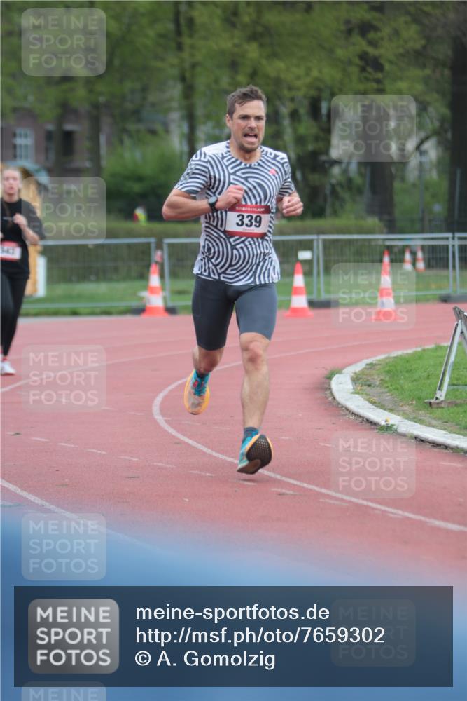 13.04.2025 - Hammer Lauf A. Gomolzig http://msf.ph/oto/7659302 13.04.2025 10:23:20 Ziel 339, 543 meine-sportfotos.de