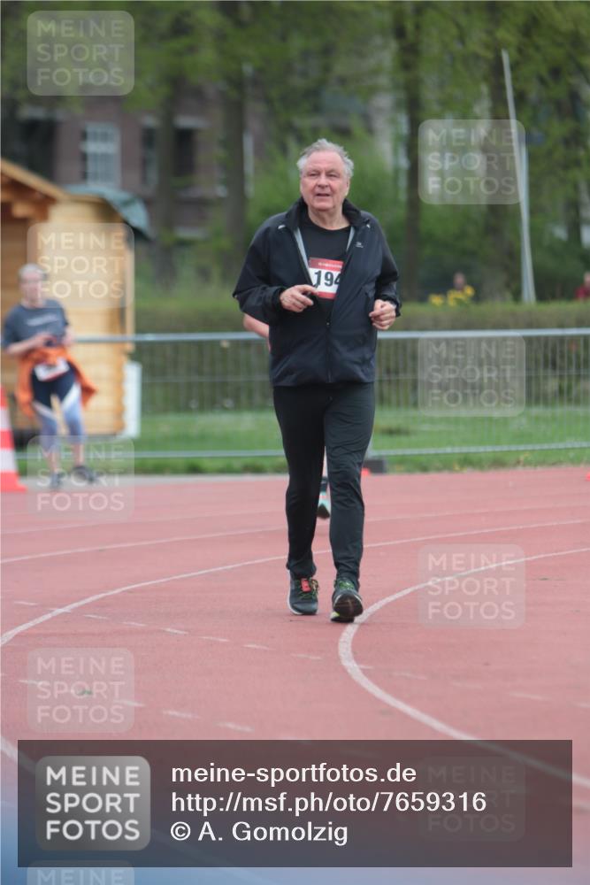 13.04.2025 - Hammer Lauf A. Gomolzig http://msf.ph/oto/7659316 13.04.2025 10:23:30 Ziel 667, 702, 1941 meine-sportfotos.de