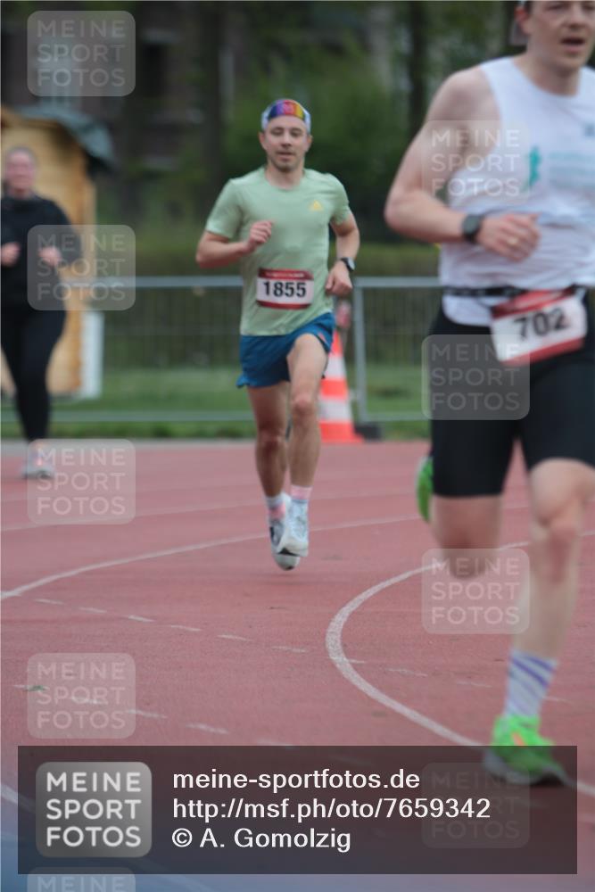 13.04.2025 - Hammer Lauf A. Gomolzig http://msf.ph/oto/7659342 13.04.2025 10:23:39 Ziel 262, 702, 1855 meine-sportfotos.de