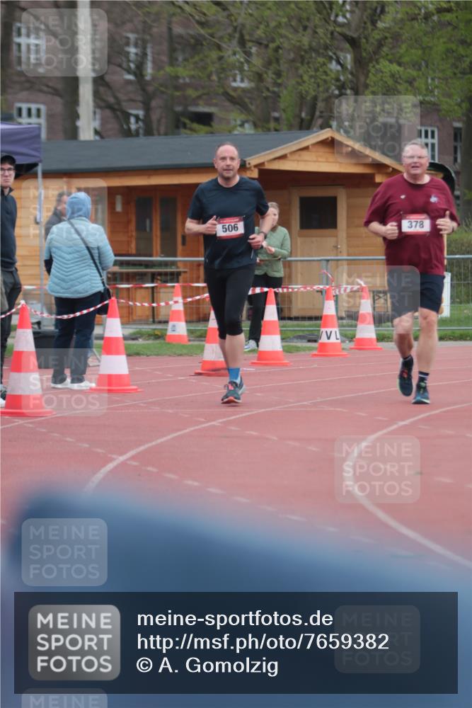13.04.2025 - Hammer Lauf A. Gomolzig http://msf.ph/oto/7659382 13.04.2025 10:24:12 Ziel 378, 506 meine-sportfotos.de