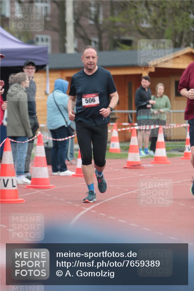 13.04.2025 - Hammer Lauf A. Gomolzig http://msf.ph/oto/7659389 13.04.2025 10:24:14 Ziel 378, 506 meine-sportfotos.de