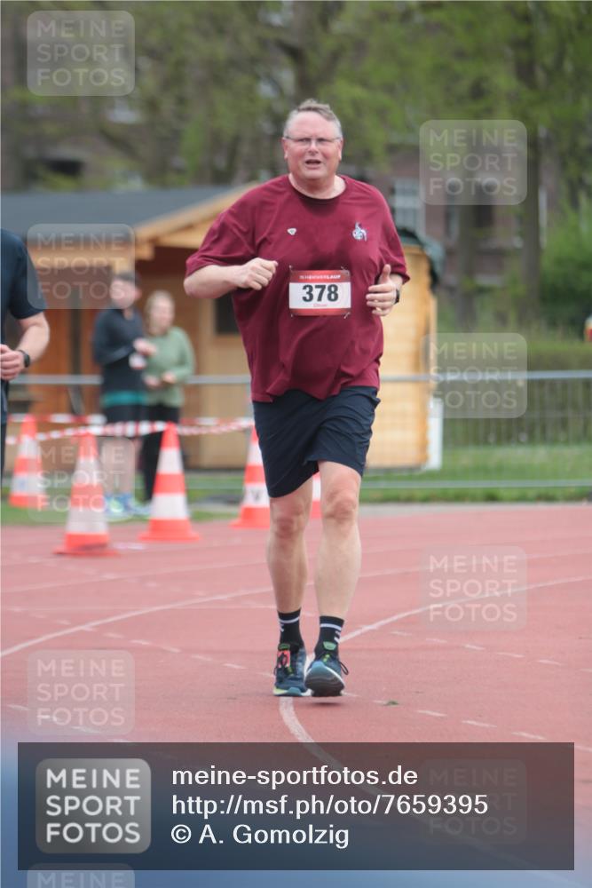 13.04.2025 - Hammer Lauf A. Gomolzig http://msf.ph/oto/7659395 13.04.2025 10:24:15 Ziel 378, 506, 1175 meine-sportfotos.de