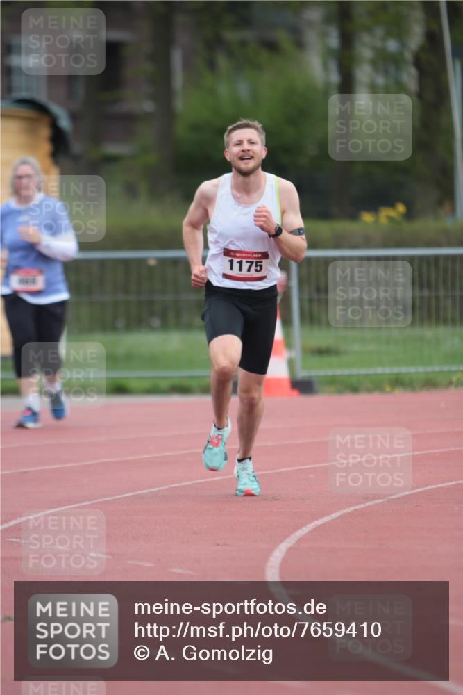 13.04.2025 - Hammer Lauf A. Gomolzig http://msf.ph/oto/7659410 13.04.2025 10:24:24 Ziel 1175 meine-sportfotos.de