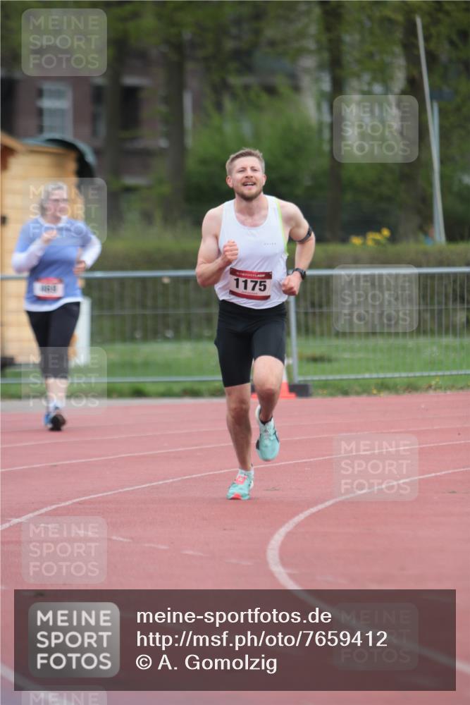 13.04.2025 - Hammer Lauf A. Gomolzig http://msf.ph/oto/7659412 13.04.2025 10:24:24 Ziel 1175 meine-sportfotos.de