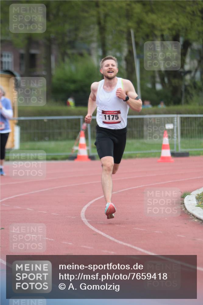 13.04.2025 - Hammer Lauf A. Gomolzig http://msf.ph/oto/7659418 13.04.2025 10:24:25 Ziel 1175 meine-sportfotos.de