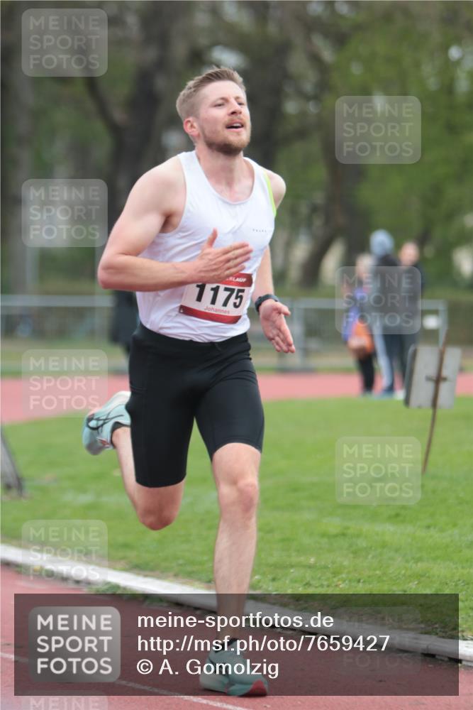 13.04.2025 - Hammer Lauf A. Gomolzig http://msf.ph/oto/7659427 13.04.2025 10:24:27 Ziel  meine-sportfotos.de