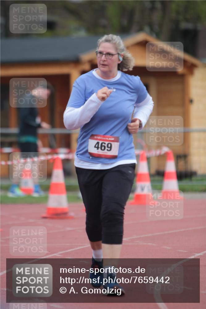 13.04.2025 - Hammer Lauf A. Gomolzig http://msf.ph/oto/7659442 13.04.2025 10:24:33 Ziel 469 meine-sportfotos.de