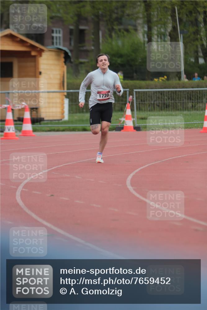 13.04.2025 - Hammer Lauf A. Gomolzig http://msf.ph/oto/7659452 13.04.2025 10:24:43 Ziel 1720 meine-sportfotos.de