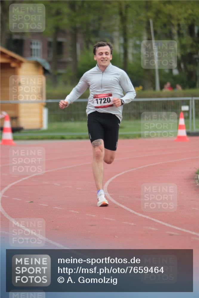 13.04.2025 - Hammer Lauf A. Gomolzig http://msf.ph/oto/7659464 13.04.2025 10:24:45 Ziel  meine-sportfotos.de