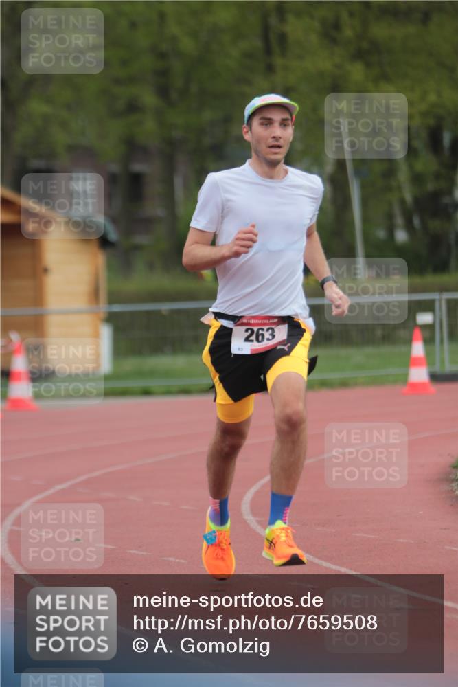 13.04.2025 - Hammer Lauf A. Gomolzig http://msf.ph/oto/7659508 13.04.2025 10:25:14 Ziel 263 meine-sportfotos.de