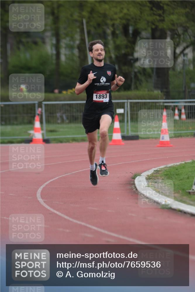 13.04.2025 - Hammer Lauf A. Gomolzig http://msf.ph/oto/7659536 13.04.2025 10:25:50 Ziel 1893 meine-sportfotos.de