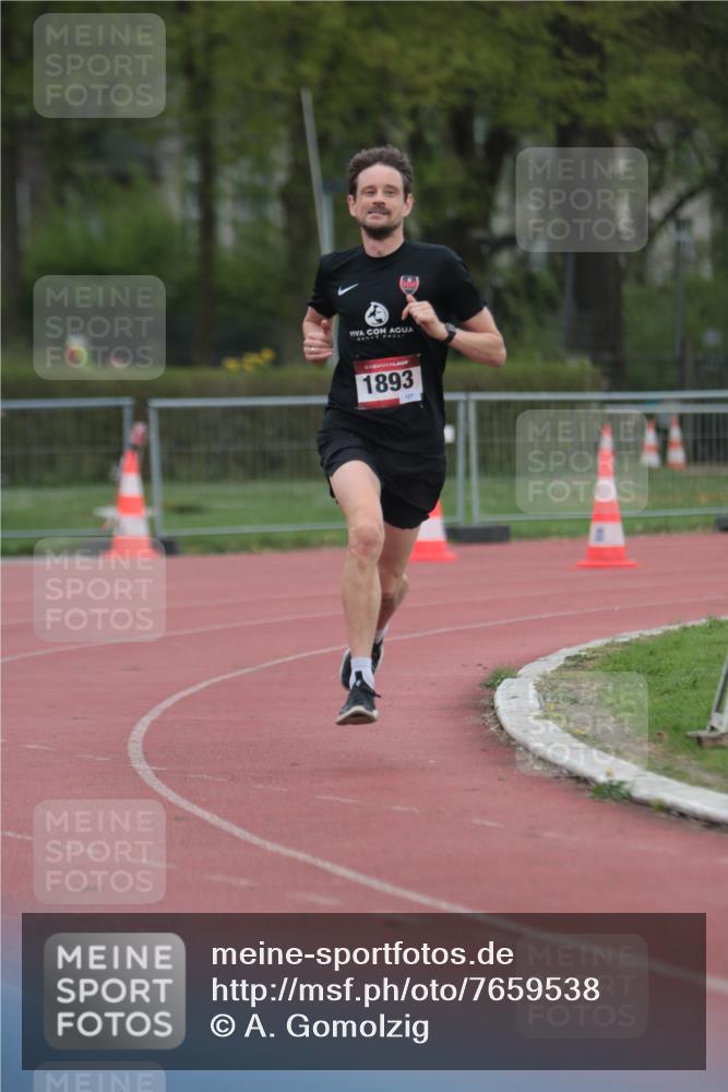 13.04.2025 - Hammer Lauf A. Gomolzig http://msf.ph/oto/7659538 13.04.2025 10:25:50 Ziel 1893 meine-sportfotos.de