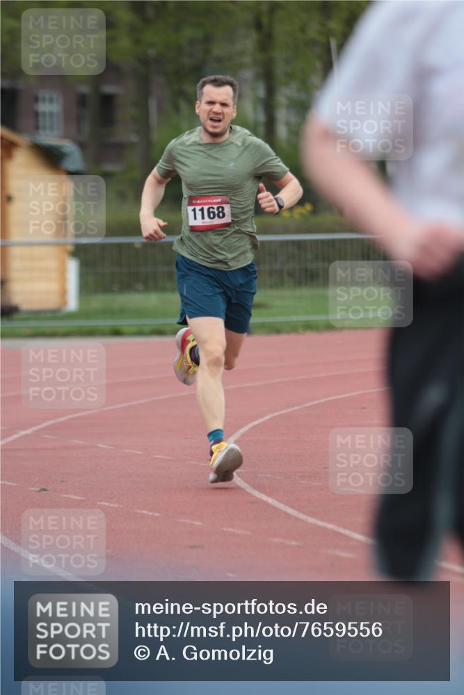 13.04.2025 - Hammer Lauf A. Gomolzig http://msf.ph/oto/7659556 13.04.2025 10:26:00 Ziel 417, 418, 1168, 1966 meine-sportfotos.de