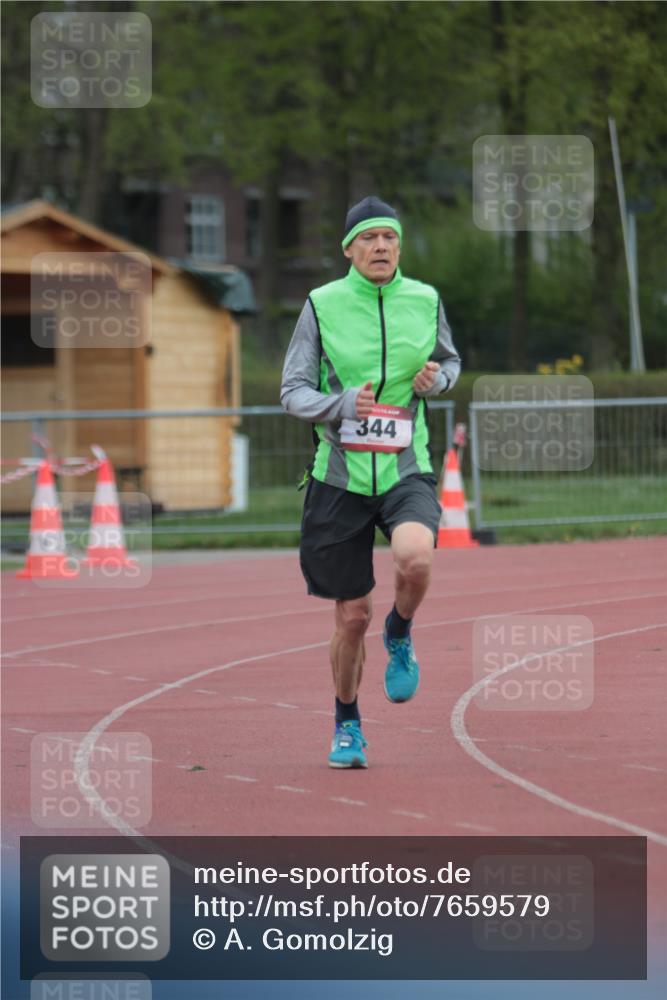 13.04.2025 - Hammer Lauf A. Gomolzig http://msf.ph/oto/7659579 13.04.2025 10:26:25 Ziel 344 meine-sportfotos.de