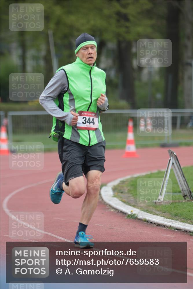 13.04.2025 - Hammer Lauf A. Gomolzig http://msf.ph/oto/7659583 13.04.2025 10:26:26 Ziel 344 meine-sportfotos.de
