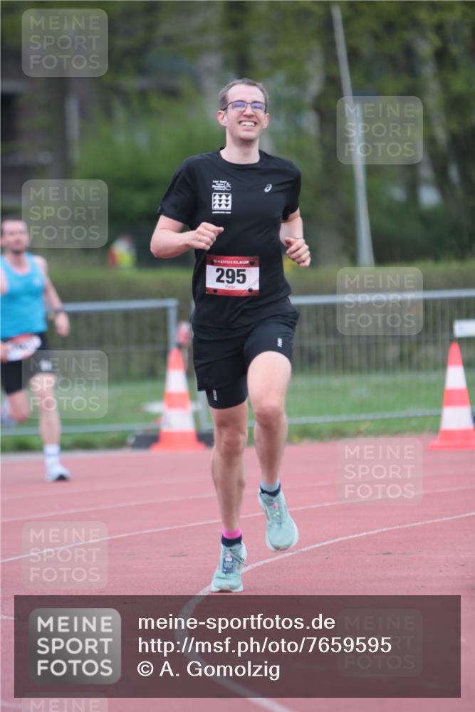 13.04.2025 - Hammer Lauf A. Gomolzig http://msf.ph/oto/7659595 13.04.2025 10:27:00 Ziel 295, 1031 meine-sportfotos.de
