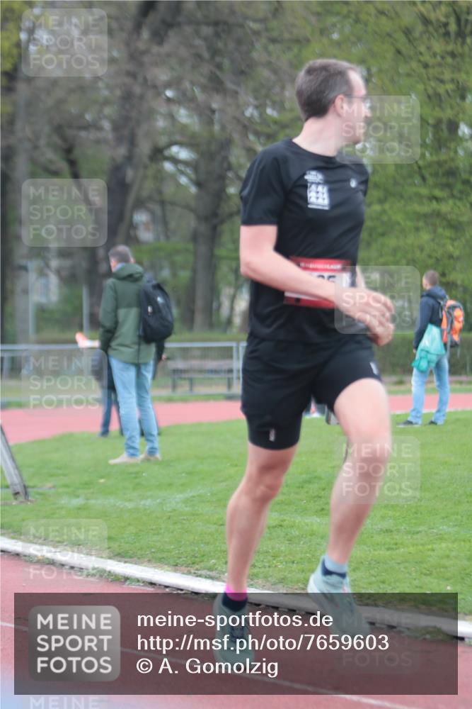 13.04.2025 - Hammer Lauf A. Gomolzig http://msf.ph/oto/7659603 13.04.2025 10:27:02 Ziel 1031 meine-sportfotos.de