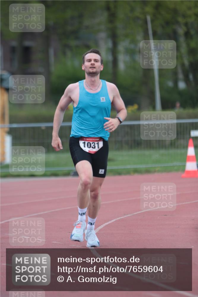 13.04.2025 - Hammer Lauf A. Gomolzig http://msf.ph/oto/7659604 13.04.2025 10:27:04 Ziel 1031 meine-sportfotos.de