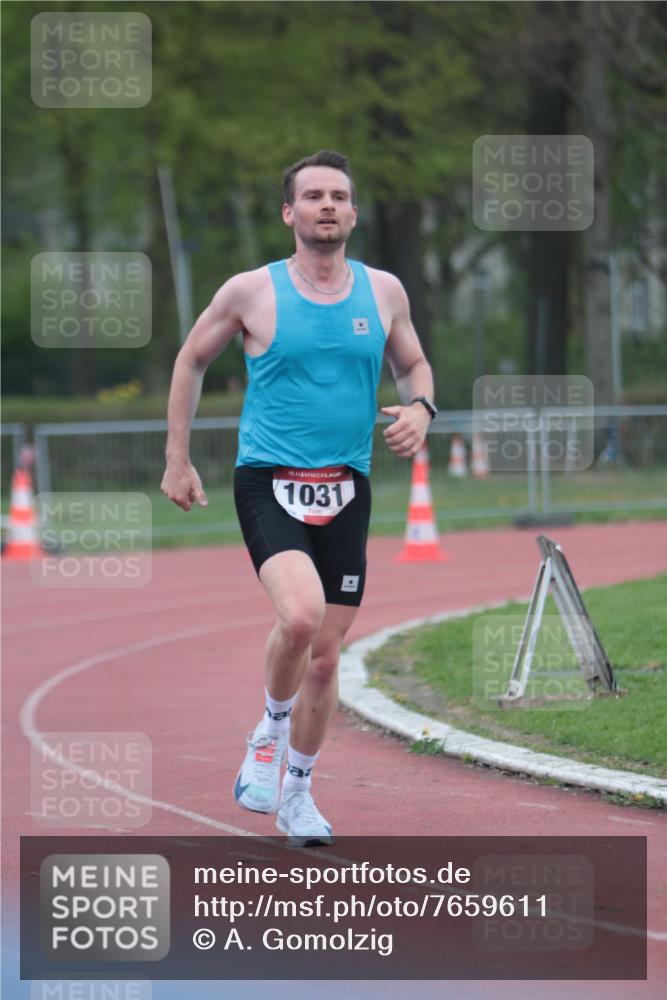 13.04.2025 - Hammer Lauf A. Gomolzig http://msf.ph/oto/7659611 13.04.2025 10:27:05 Ziel 1031 meine-sportfotos.de