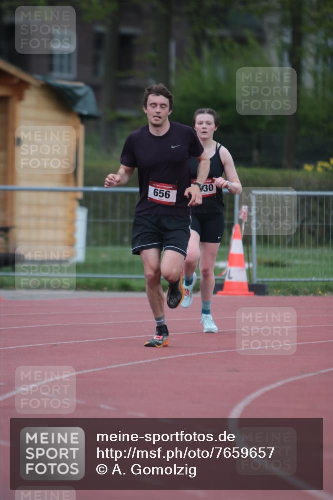 13.04.2025 - Hammer Lauf A. Gomolzig http://msf.ph/oto/7659657 13.04.2025 10:28:08 Ziel 656, 1030 meine-sportfotos.de