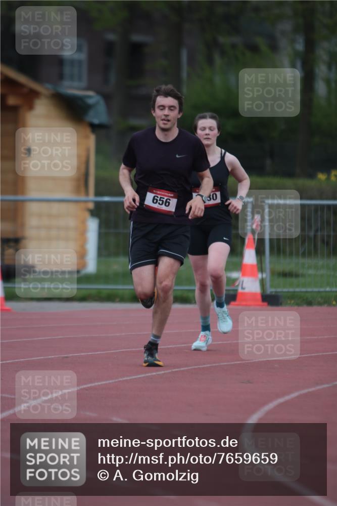 13.04.2025 - Hammer Lauf A. Gomolzig http://msf.ph/oto/7659659 13.04.2025 10:28:08 Ziel 656, 1030 meine-sportfotos.de
