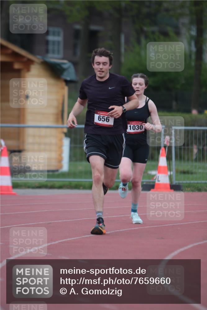 13.04.2025 - Hammer Lauf A. Gomolzig http://msf.ph/oto/7659660 13.04.2025 10:28:08 Ziel 656, 1030 meine-sportfotos.de