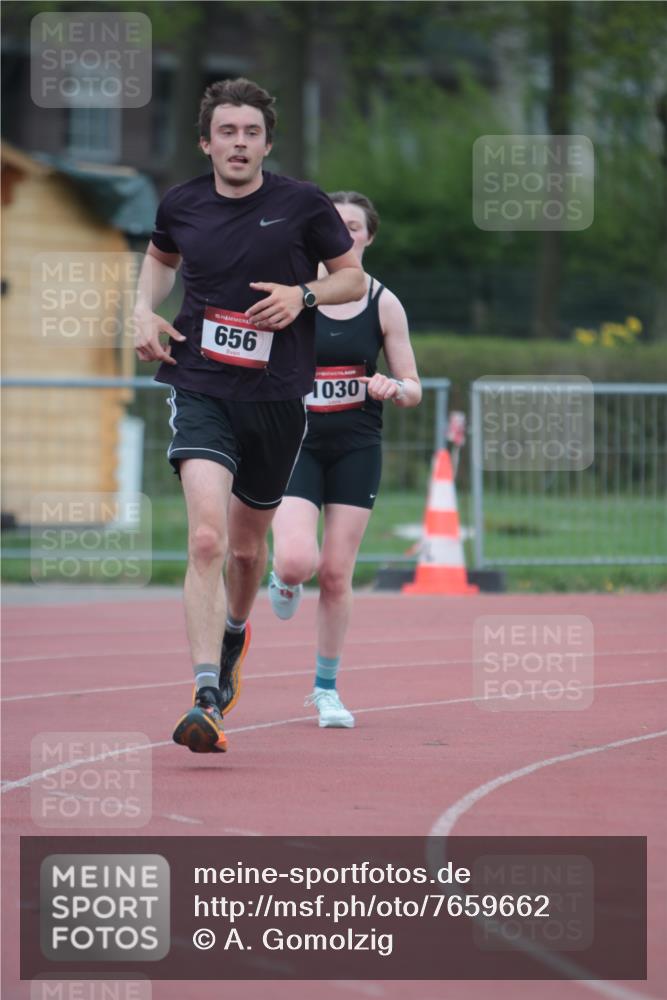 13.04.2025 - Hammer Lauf A. Gomolzig http://msf.ph/oto/7659662 13.04.2025 10:28:09 Ziel 656, 1030 meine-sportfotos.de