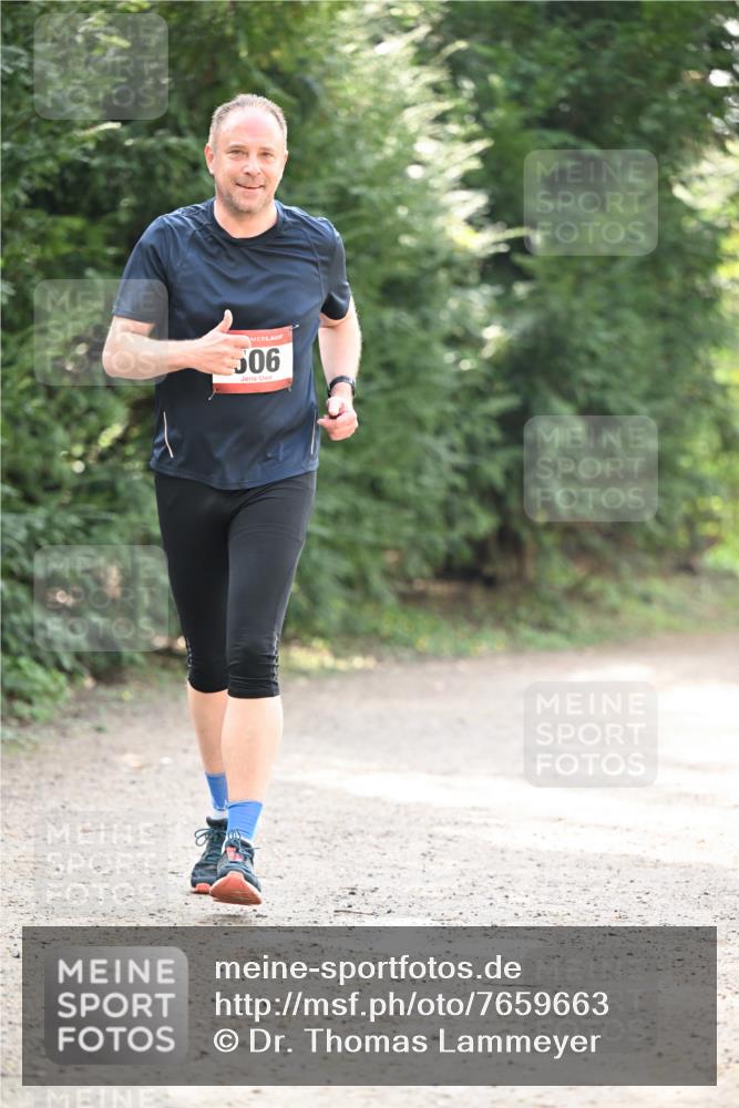 13.04.2025 - Hammer Lauf Dr. Thomas Lammeyer http://msf.ph/oto/7659663 13.04.2025 11:00:58 Laufen 506 meine-sportfotos.de