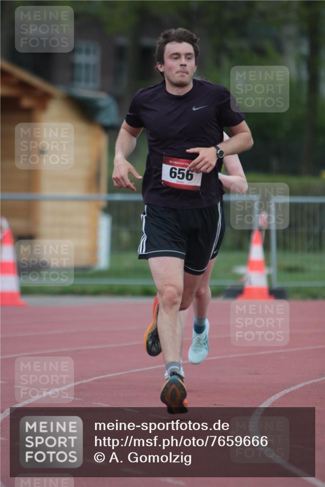 13.04.2025 - Hammer Lauf A. Gomolzig http://msf.ph/oto/7659666 13.04.2025 10:28:10 Ziel 656, 1030 meine-sportfotos.de