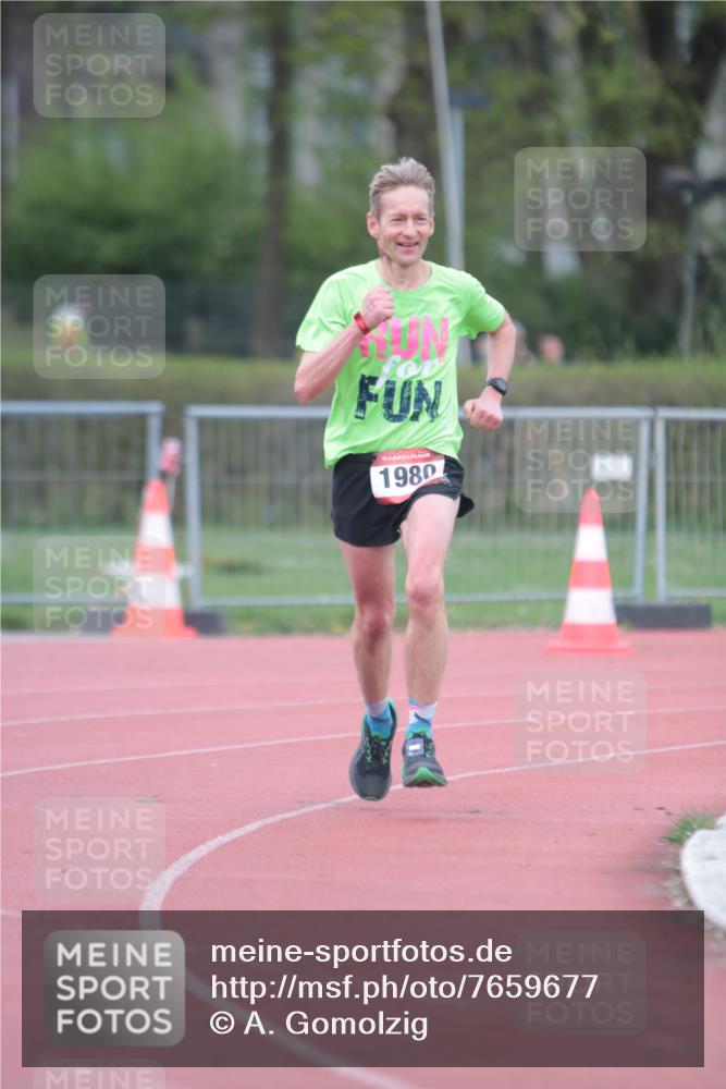 13.04.2025 - Hammer Lauf A. Gomolzig http://msf.ph/oto/7659677 13.04.2025 10:28:17 Ziel 1980 meine-sportfotos.de