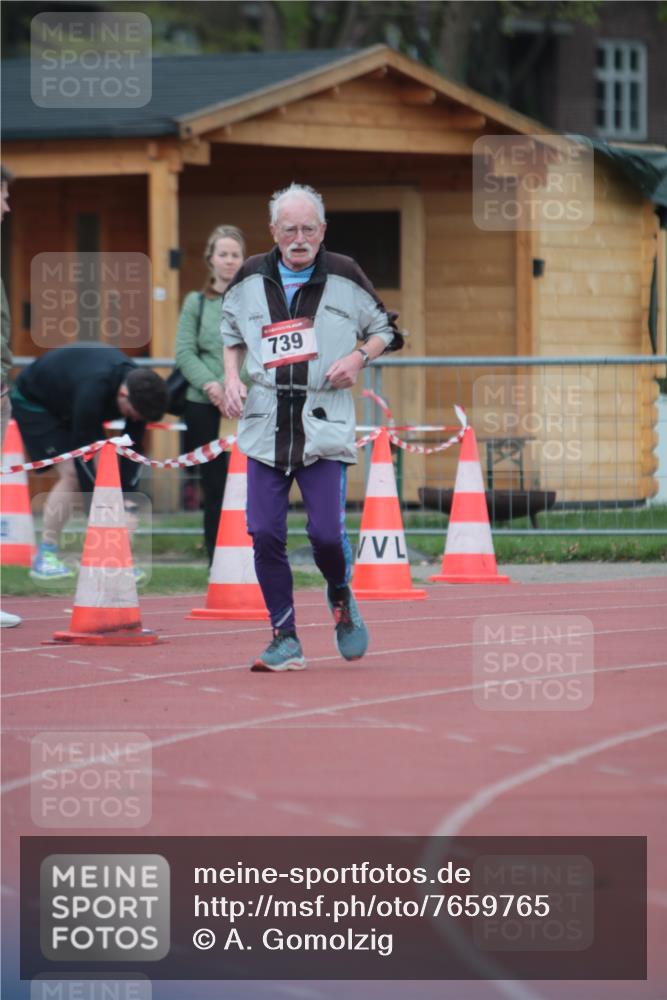 13.04.2025 - Hammer Lauf A. Gomolzig http://msf.ph/oto/7659765 13.04.2025 10:29:20 Ziel  meine-sportfotos.de