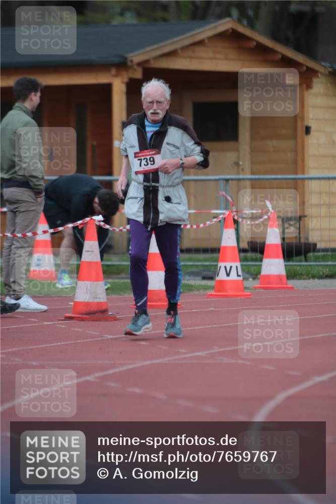 13.04.2025 - Hammer Lauf A. Gomolzig http://msf.ph/oto/7659767 13.04.2025 10:29:21 Ziel  meine-sportfotos.de