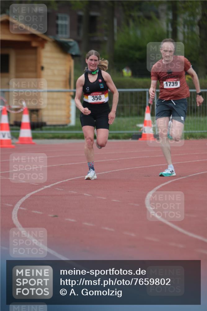 13.04.2025 - Hammer Lauf A. Gomolzig http://msf.ph/oto/7659802 13.04.2025 10:29:43 Ziel 350, 390, 1739 meine-sportfotos.de