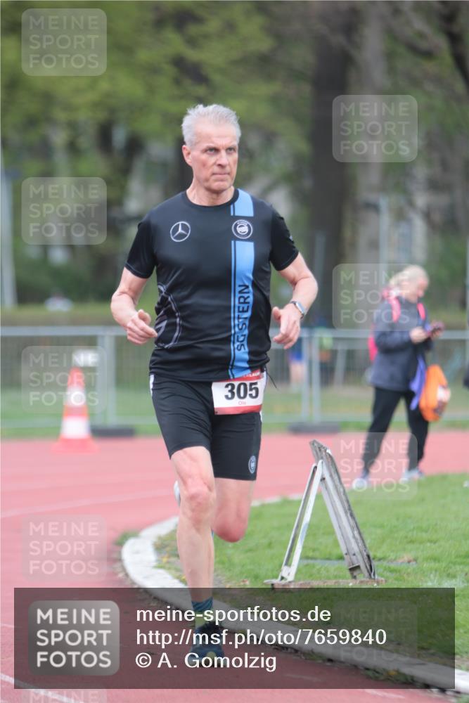 13.04.2025 - Hammer Lauf A. Gomolzig http://msf.ph/oto/7659840 13.04.2025 10:30:04 Ziel 305, 747 meine-sportfotos.de