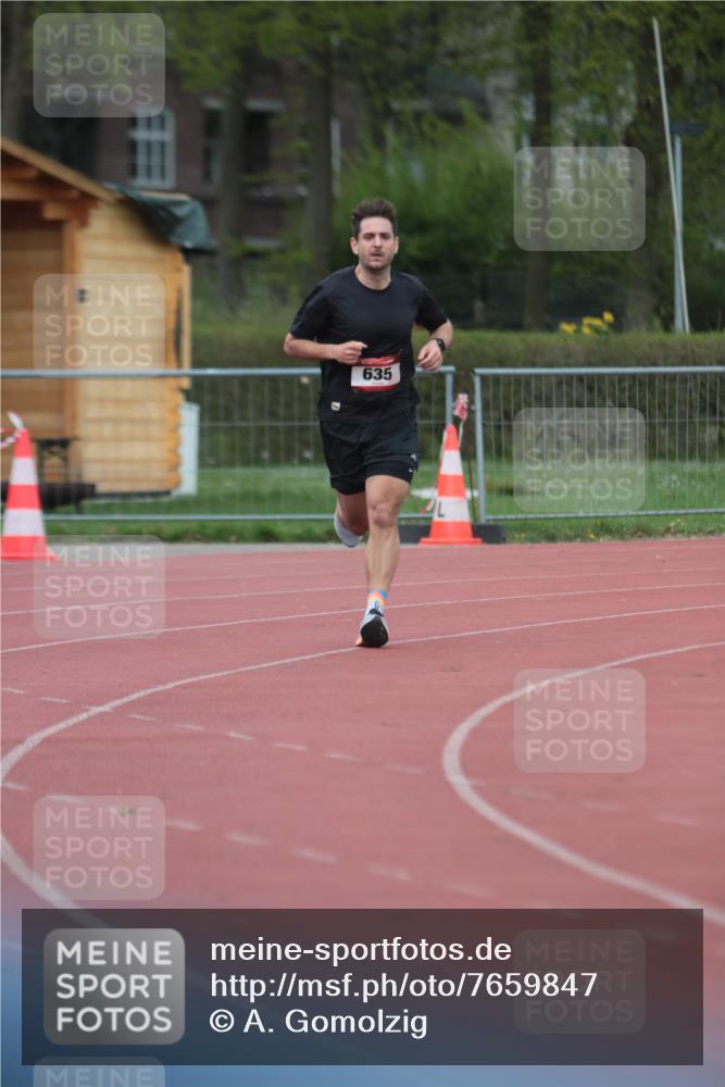 13.04.2025 - Hammer Lauf A. Gomolzig http://msf.ph/oto/7659847 13.04.2025 10:30:14 Ziel 586, 635 meine-sportfotos.de