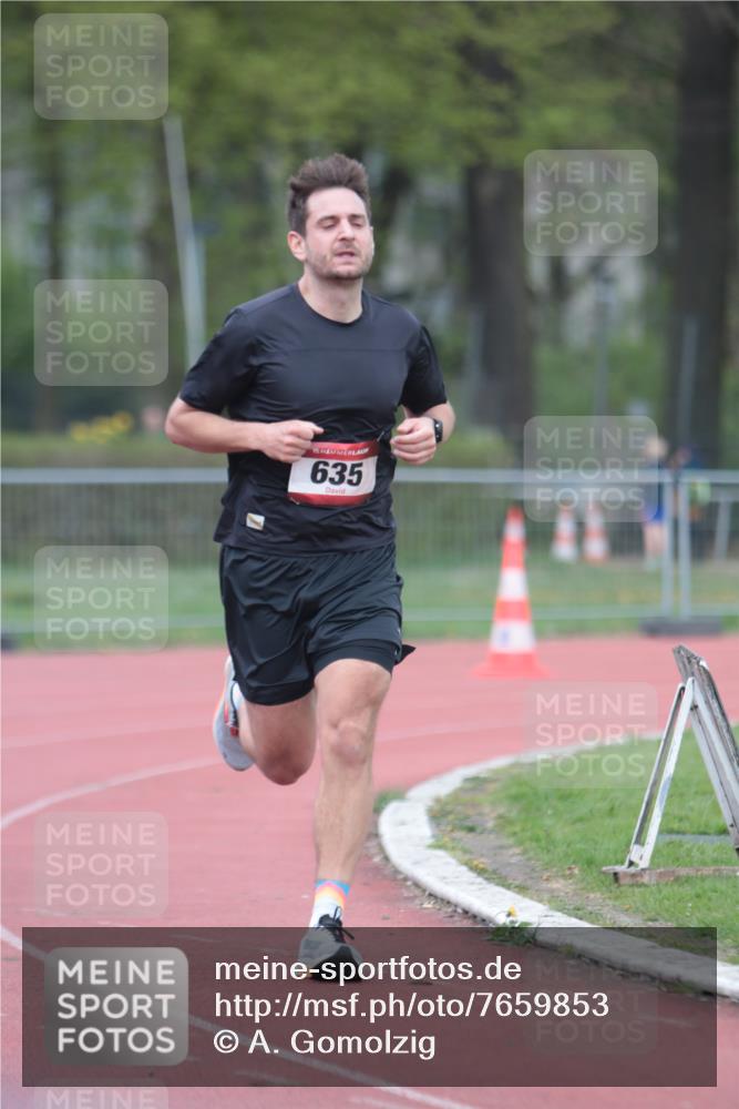 13.04.2025 - Hammer Lauf A. Gomolzig http://msf.ph/oto/7659853 13.04.2025 10:30:17 Ziel 586, 635 meine-sportfotos.de
